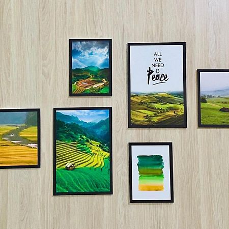 Cozy Homestay With Large Bed, Private Bathroom, Large Balcony ハノイ市 エクステリア 写真