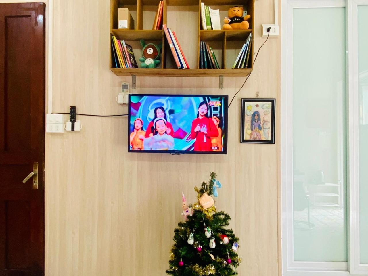 Cozy Homestay With Large Bed, Private Bathroom, Large Balcony ハノイ市 エクステリア 写真